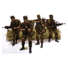DR3004 1/35 U.S. RANGERS