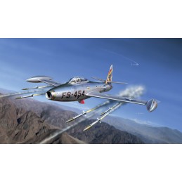 IT1321 - 1/72 F-84 E/G...