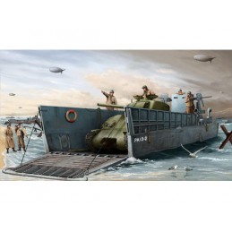 TR00347 WWII US Navy LCM...